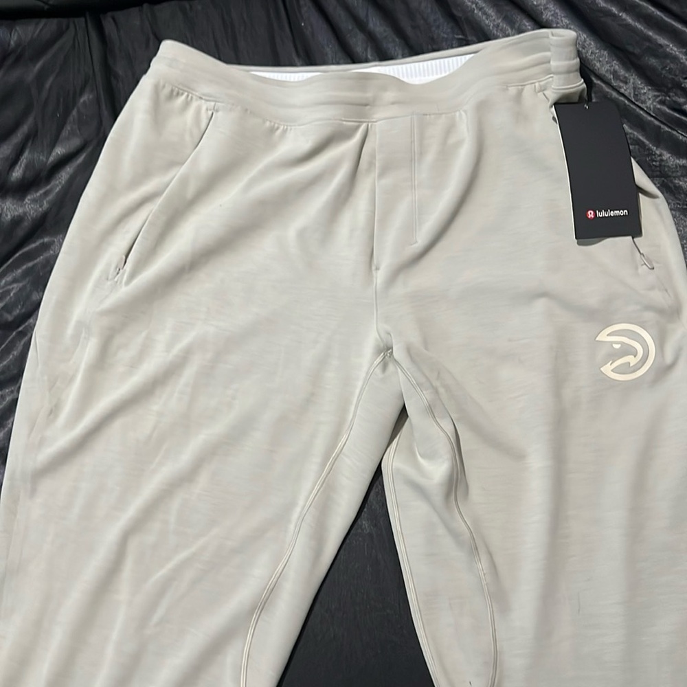 Lululemon Athletica City Sweat Jogger NWT Sz XXL Opal Pocket Men ATL Hawks